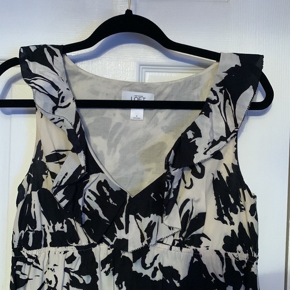 Ann Taylor LOFT Black Floral Print Dress Size 6 - Picture 2 of 8